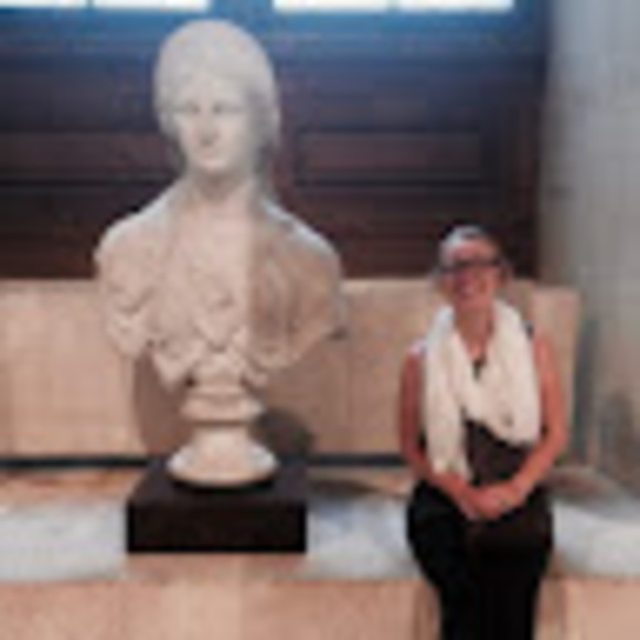 Meet your Posher, Amanda - Picture 1 of 1